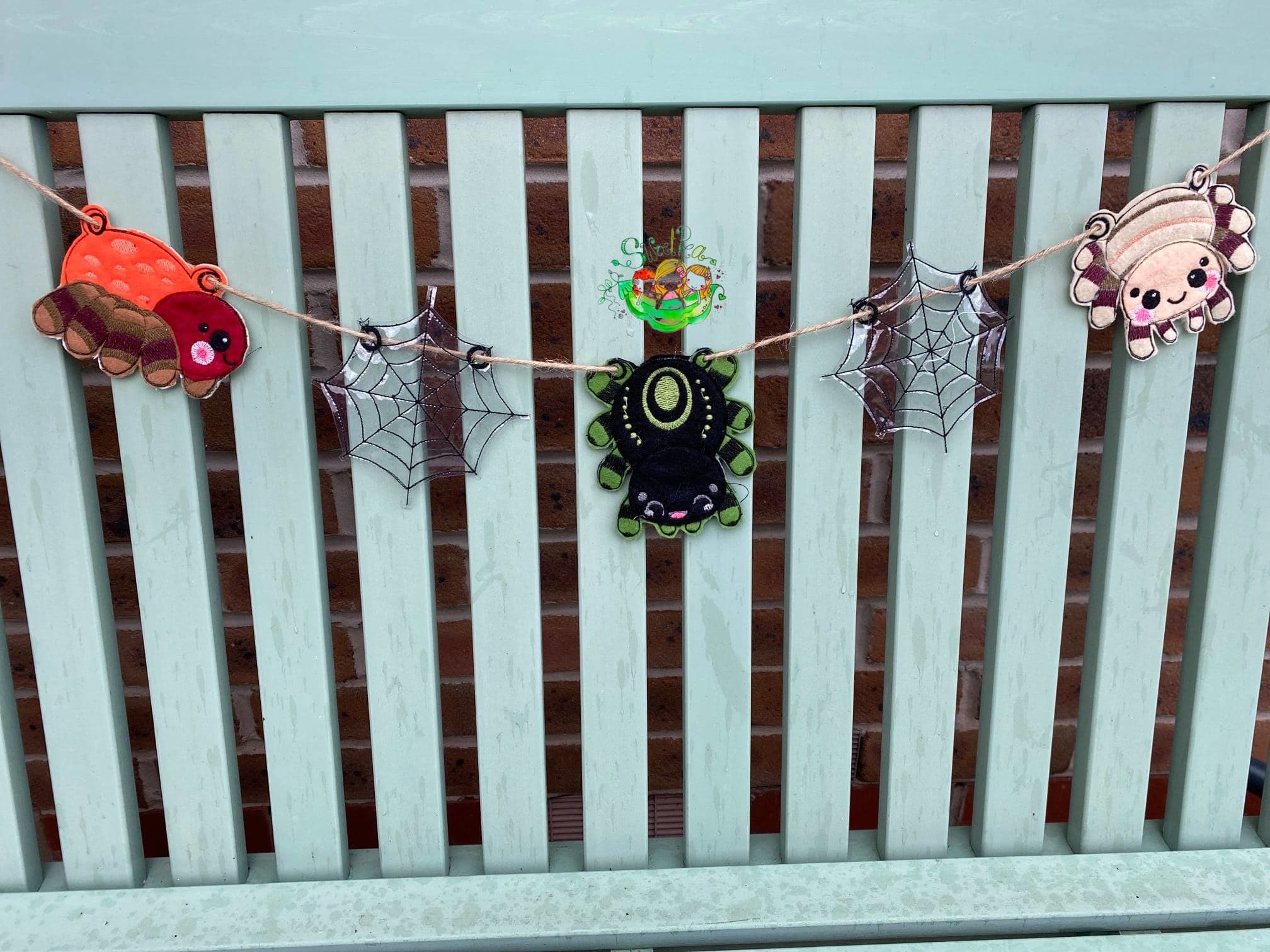 Sweetpea's Handmade Banner Collection - Friendly Spider