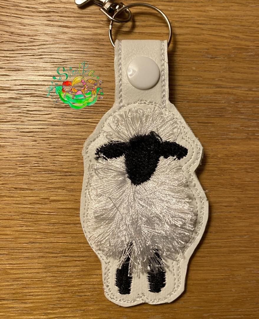 Sweetpea's Handmade Fringe Sheep Set Key Fob Collection - Front Facing Sheep