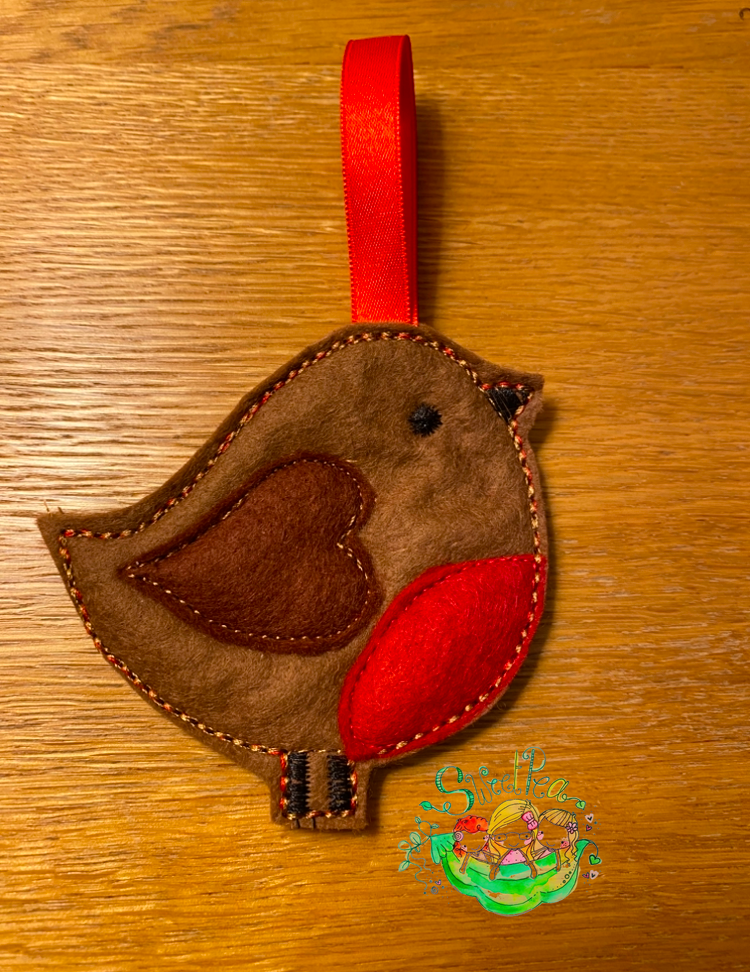 Sweetpea's Handmade Christmas Decoration Collection - Robin