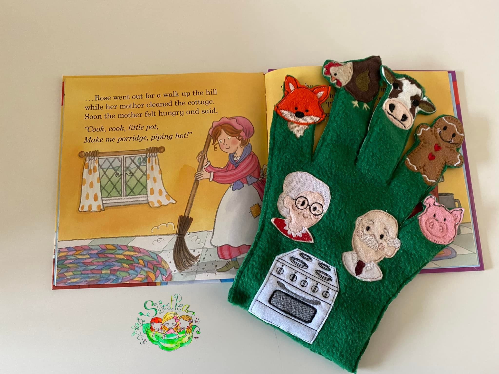 Sweetpea's Handmade Storybook Glove Collection - Gingerbread Man