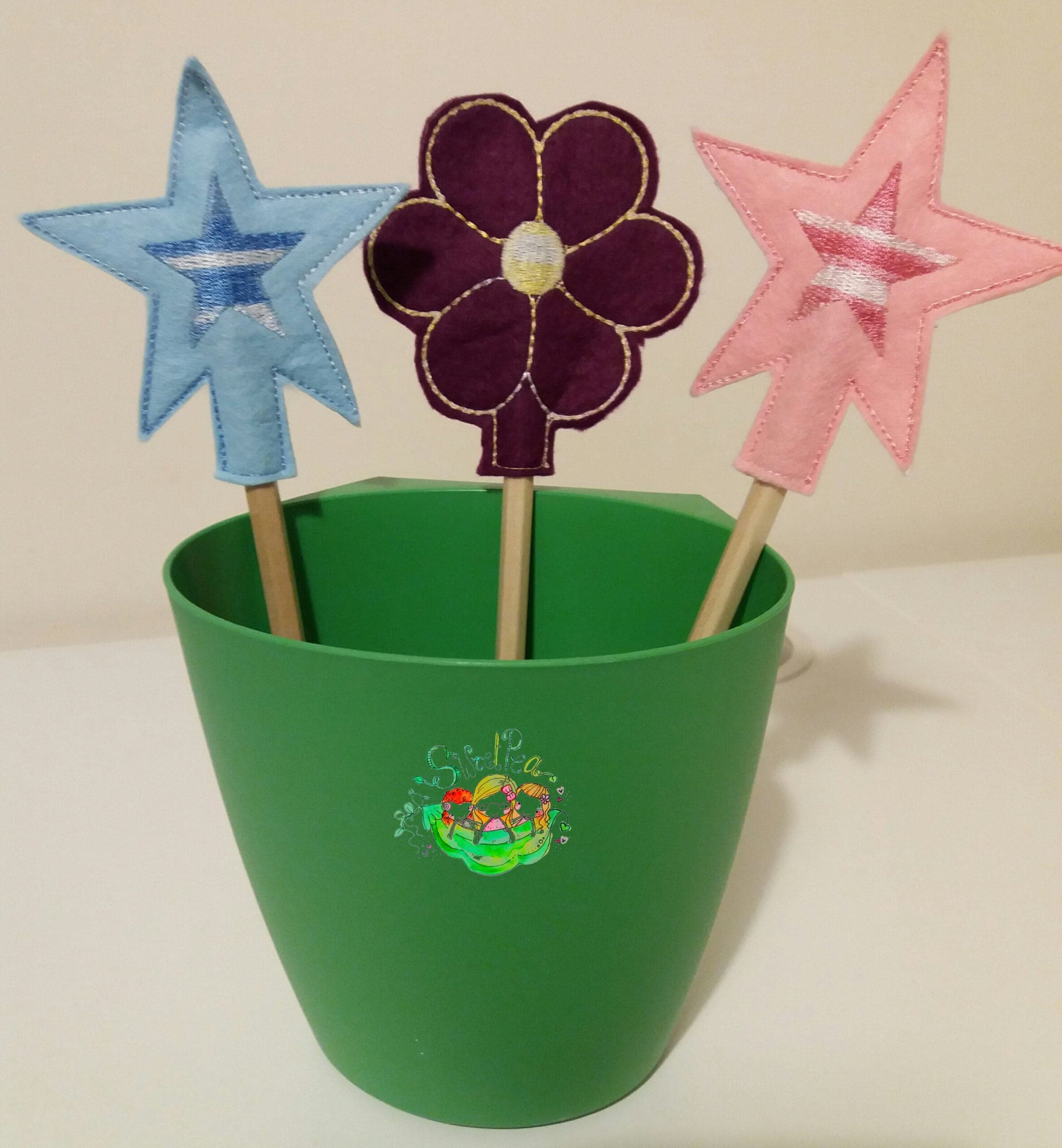 Sweetpea’s Handmade Pencil Topper Collection - Star