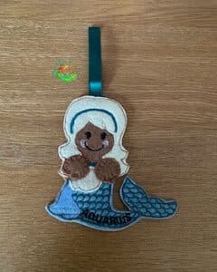 Sweetpea’s Handmade Gingerbread Zodiac Collection - Aquarius