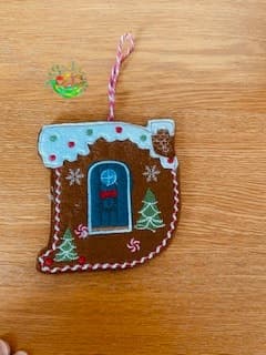 Sweetpea’s Handmade Gingerbread House Letter Collection - D