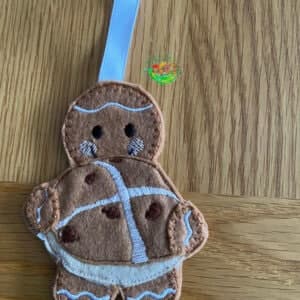 Sweetpea’s Handmade Gingerbread Cake Collection - Hot Cross Bun