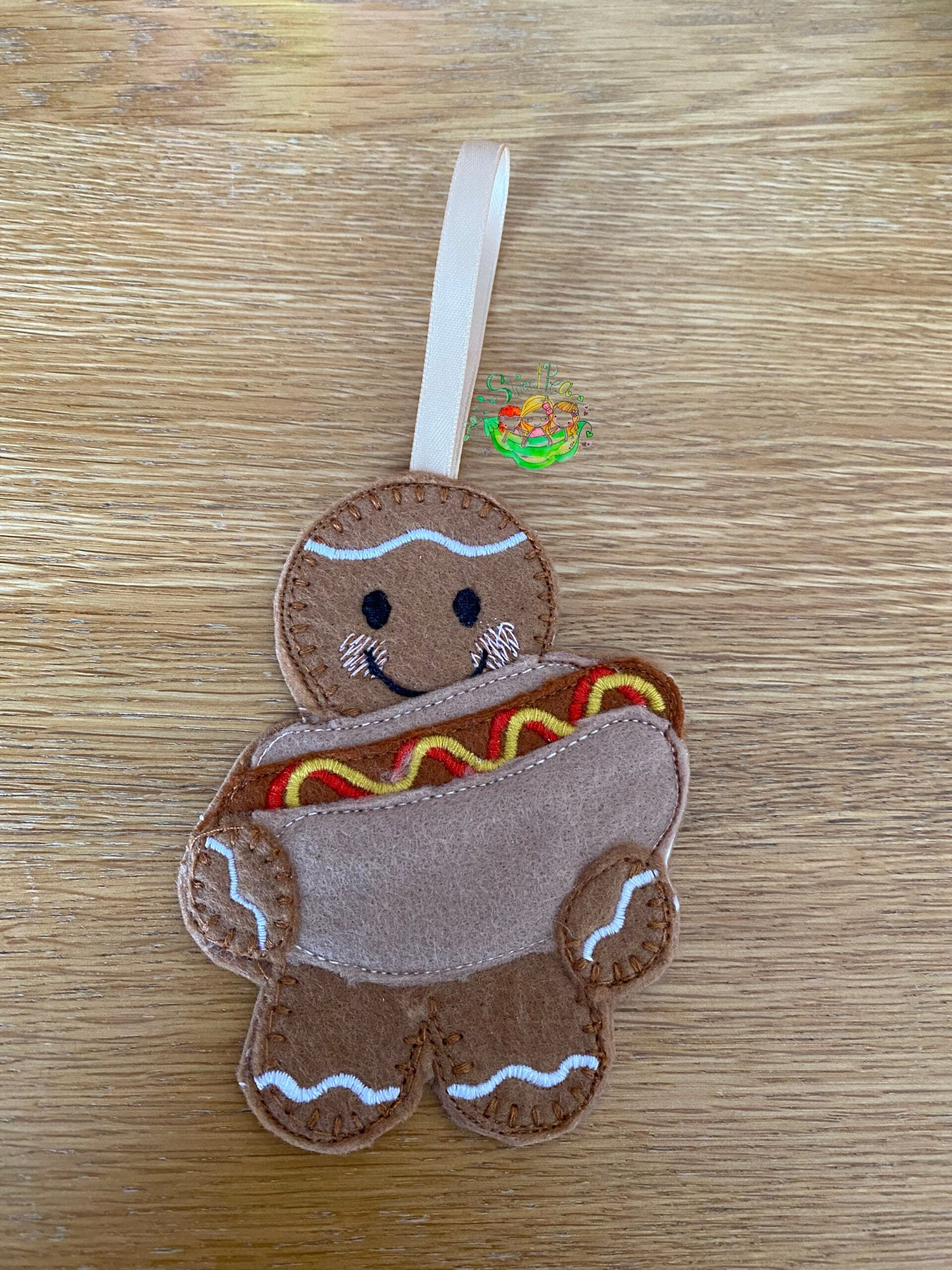 Sweetpea’s Handmade Gingerbread Food Collection – Hotdog