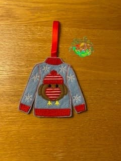 Sweetpea’s Handmade Christmas Jumper Collection – Robin