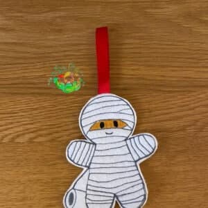 Sweetpea’s Handmade Gingerbread Halloween Collection – Mummy