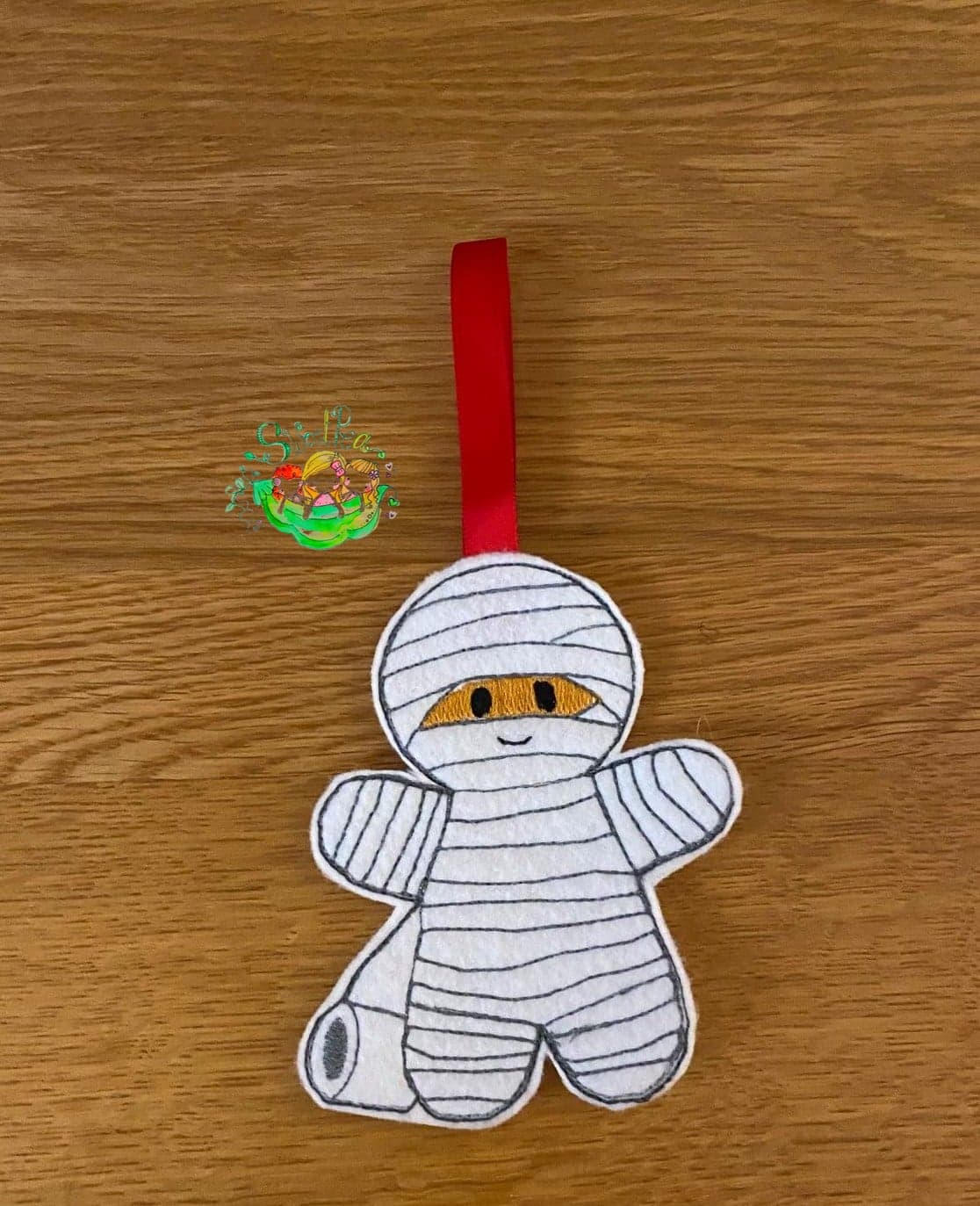 Sweetpea’s Handmade Gingerbread Halloween Collection – Mummy