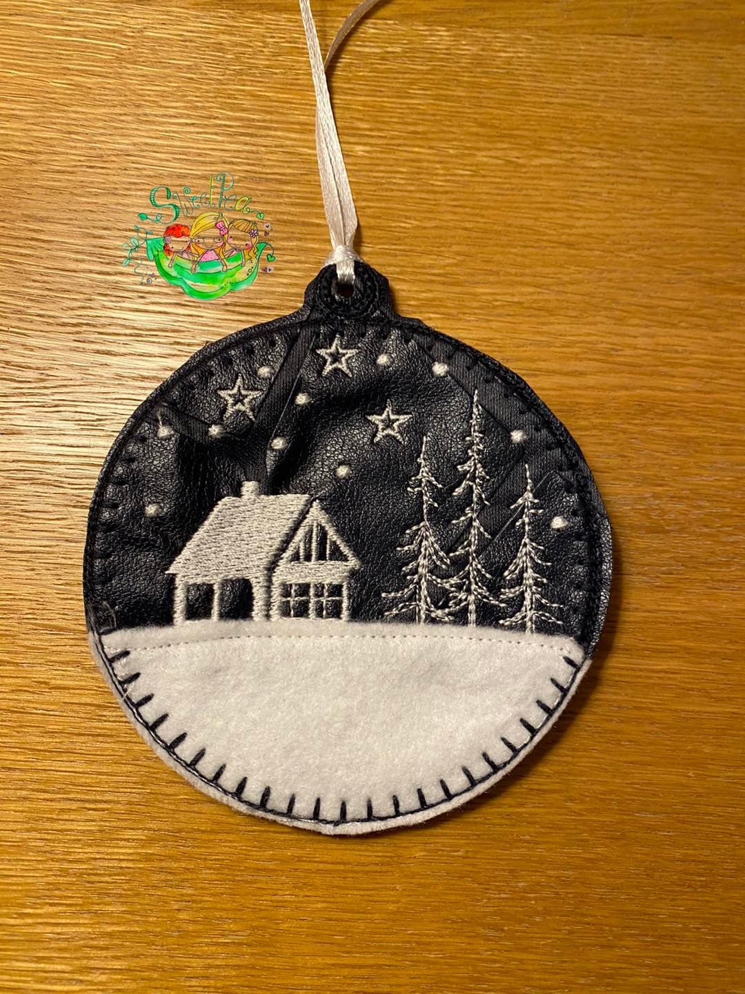 Sweetpea’s Handmade Christmas Night Sky Bauble Collection - Barn