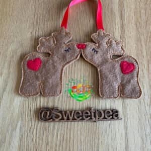 Sweetpea’s Handmade Christmas Hanger Collection – Reindeer Love