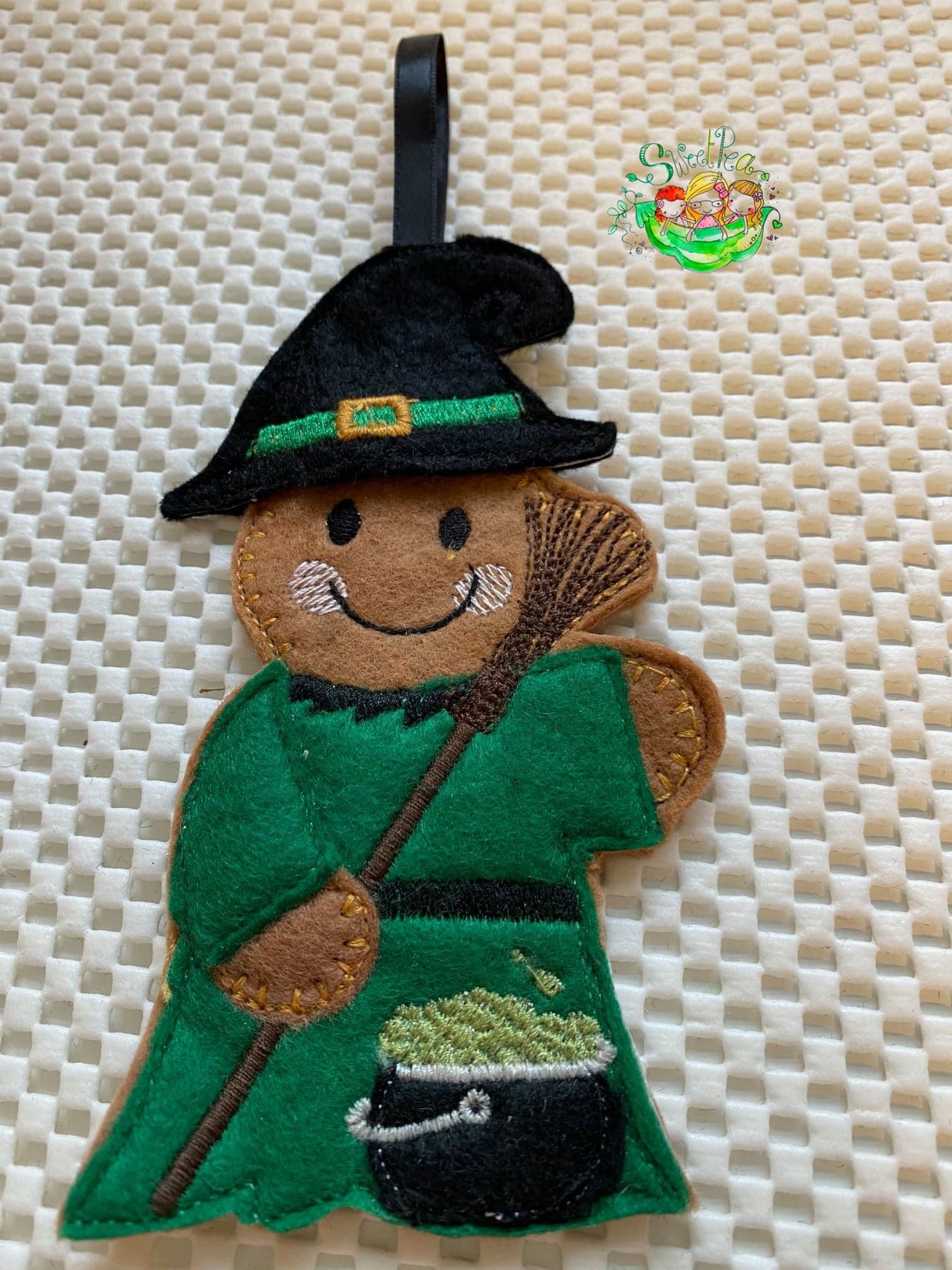 Sweetpea’s Handmade Gingerbread Halloween Collection – Witch
