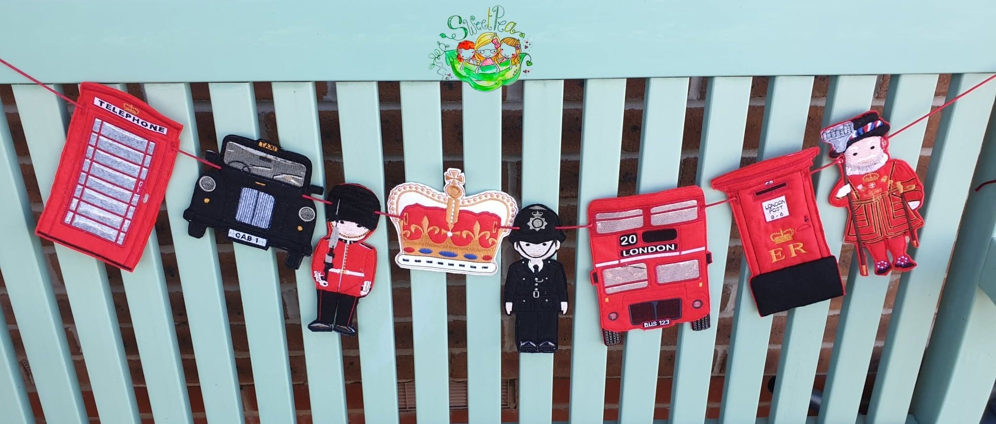 Sweetpea's Handmade Banner Collection - Retro London Icon