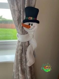 Sweetpea's Handmade Christmas Tie-Back Decoration Collection - Snowman