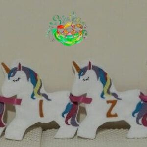 Sweetpea's Handmade Banner Collection - Name and Age Unicorns