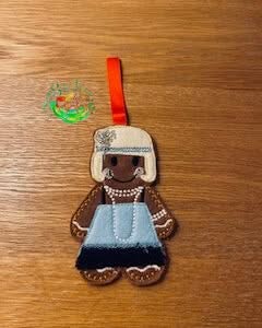 Sweetpea’s Handmade Gingerbread Family Collection – 1920 Flapper