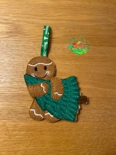 Sweetpea’s Handmade Gingerbread Christmas Collection – Christmas Tree Delivery