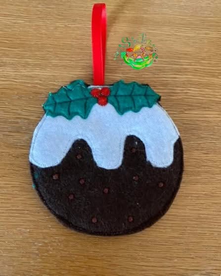 Sweetpea’s Handmade Christmas Hanger Collection – Christmas Pudding