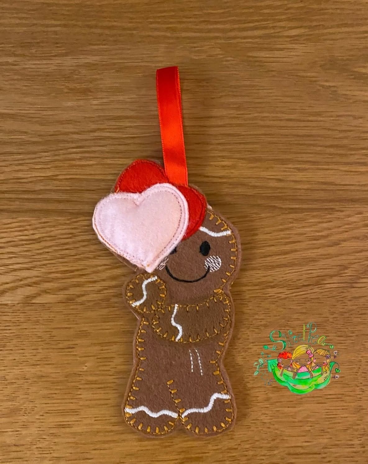 Sweetpea’s Handmade Gingerbread Mum Collection – Heart Balloons