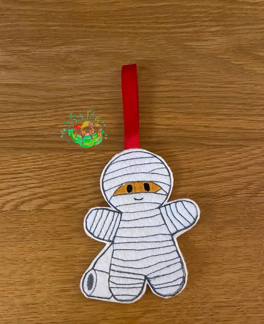 Sweetpea’s Handmade Gingerbread Halloween Collection – Mummy