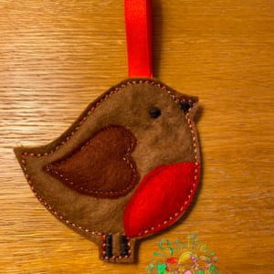 Sweetpea's Handmade Animal Collection - Robin