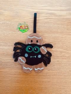 Sweetpea’s Handmade Gingerbread Halloween Collection – Spider